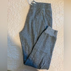 Hollister joggers